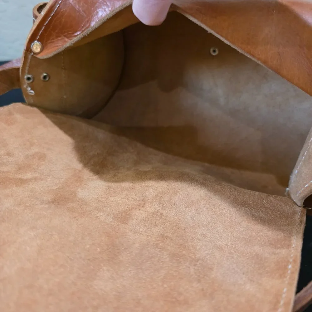 Vintage Handmade Hazelnut Brown Genuine Leather Barrel Purse Crossbody Bag